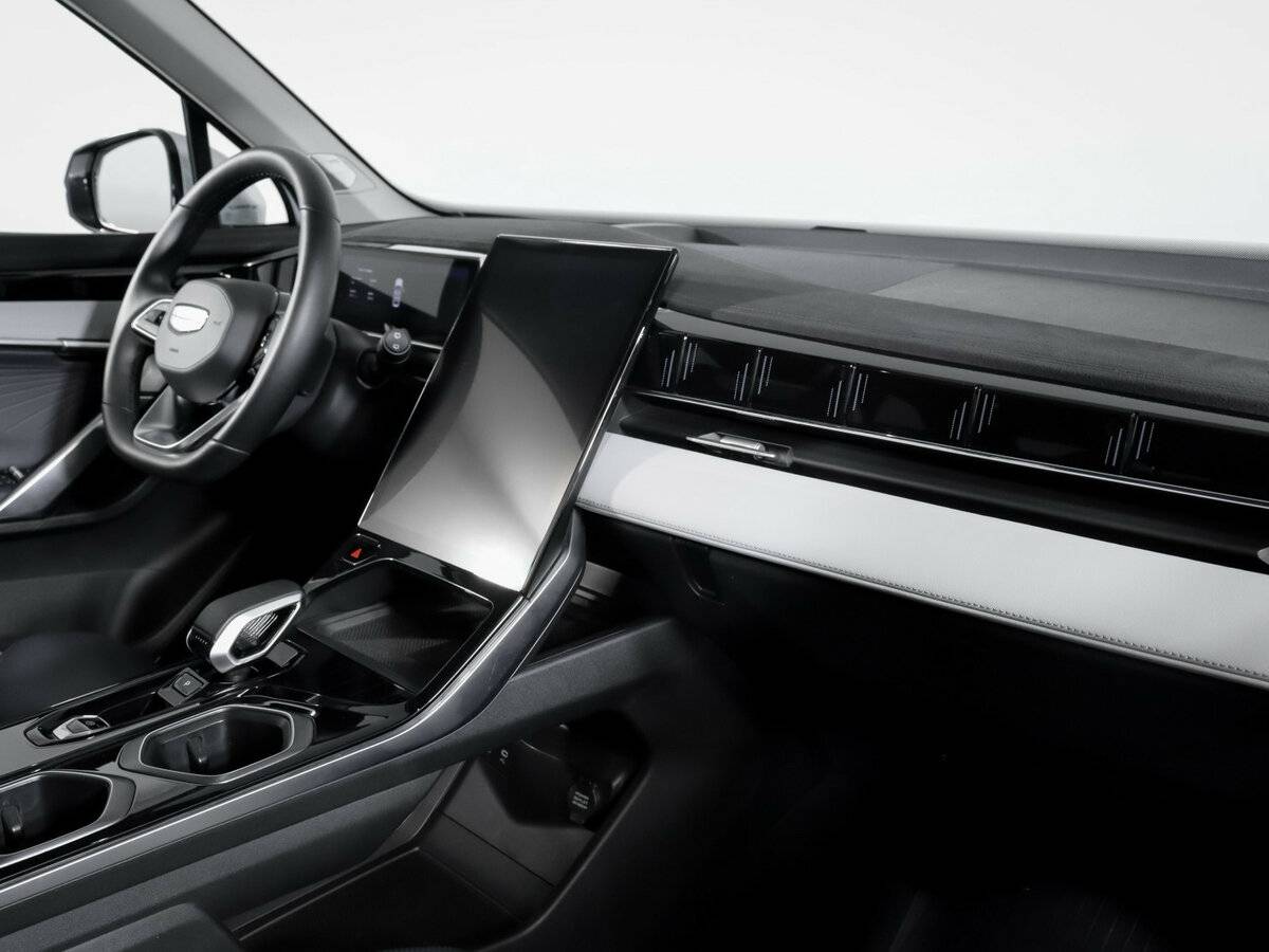 Geely Atlas б/у, 2023, Роботизированная. Фото: #8