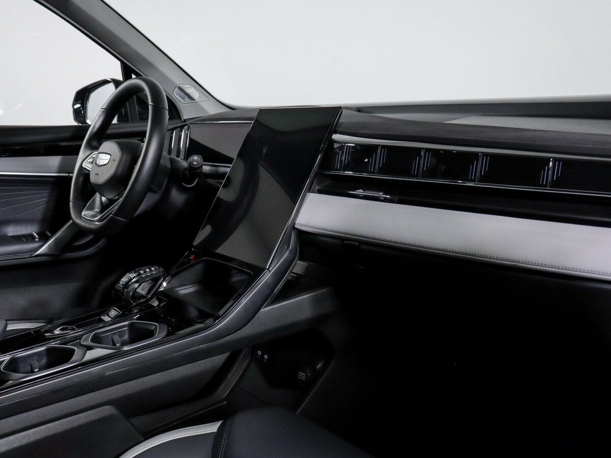 Geely Atlas б/у, 2024, Автоматическая. Фото: #6