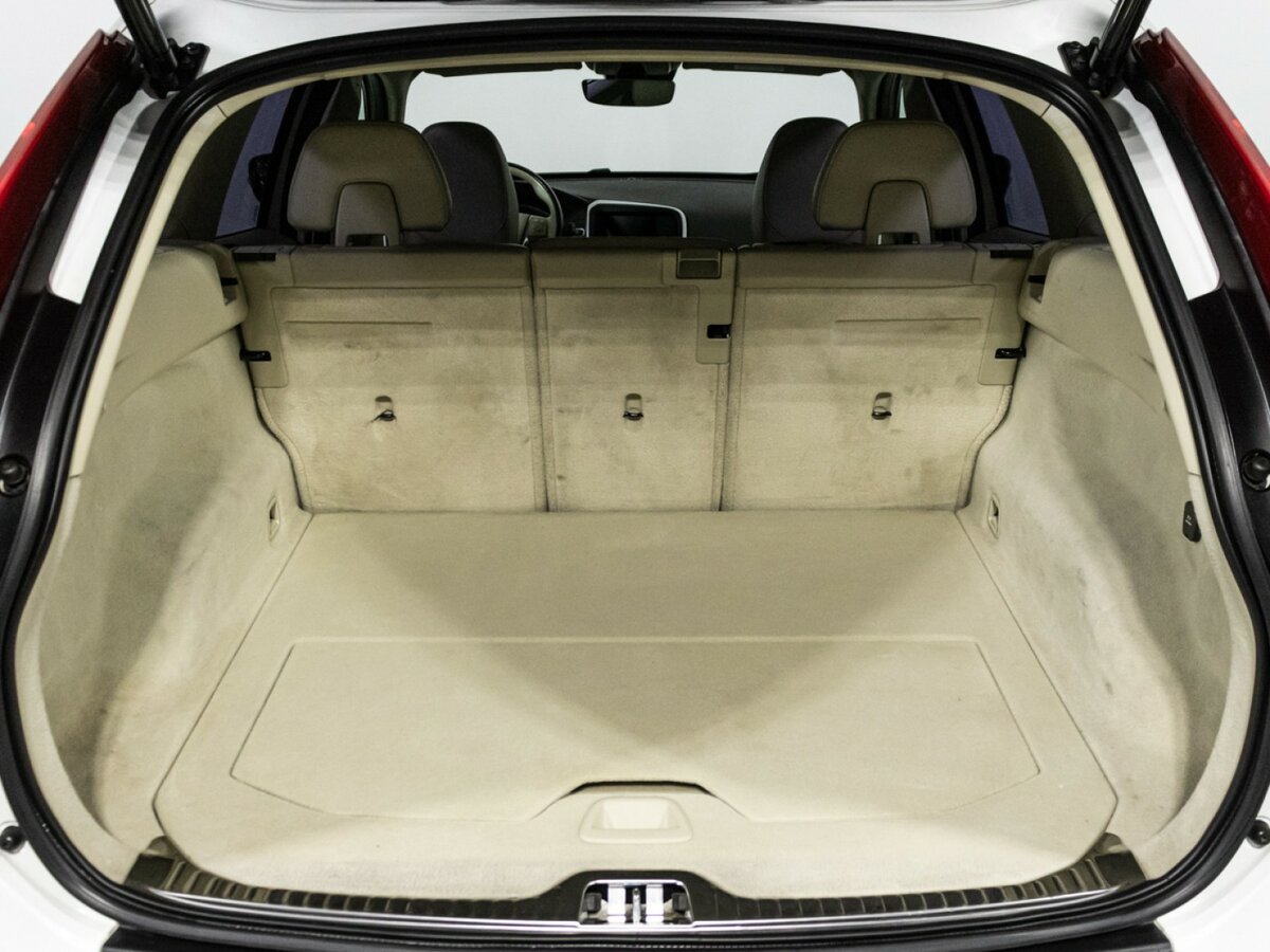 Volvo XC60 б/у, 2016, Автоматическая. Фото: #17