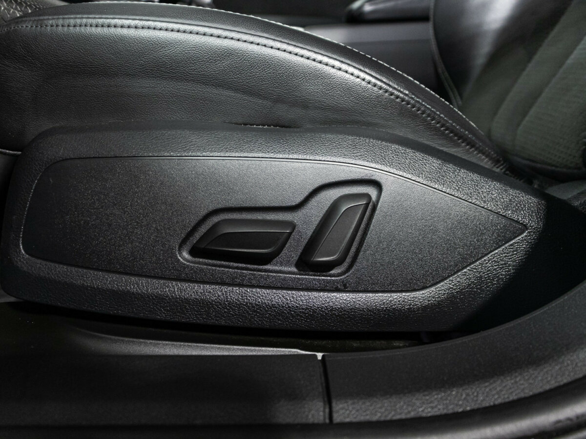 Audi A4 б/у, 2016, Роботизированная. Фото: #13