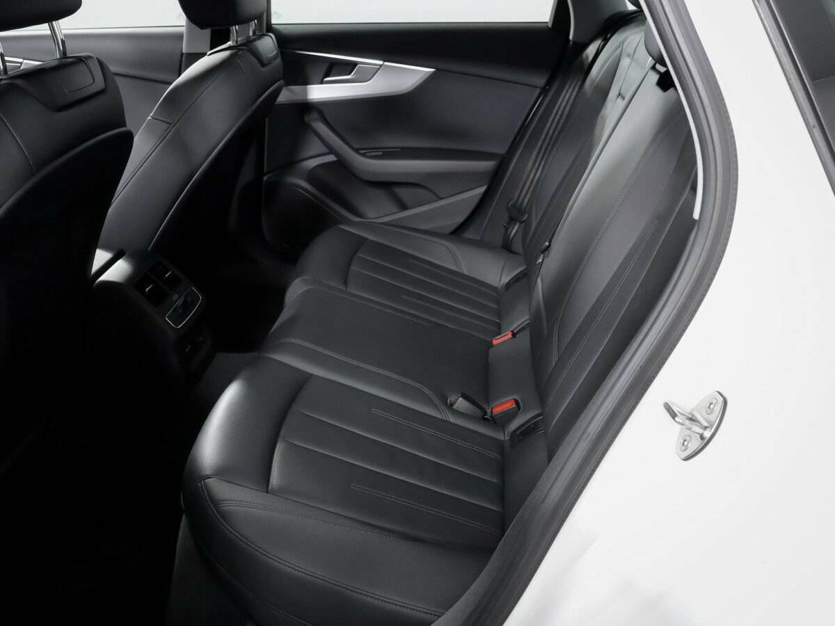 Audi A4 б/у, 2019, Роботизированная. Фото: #9