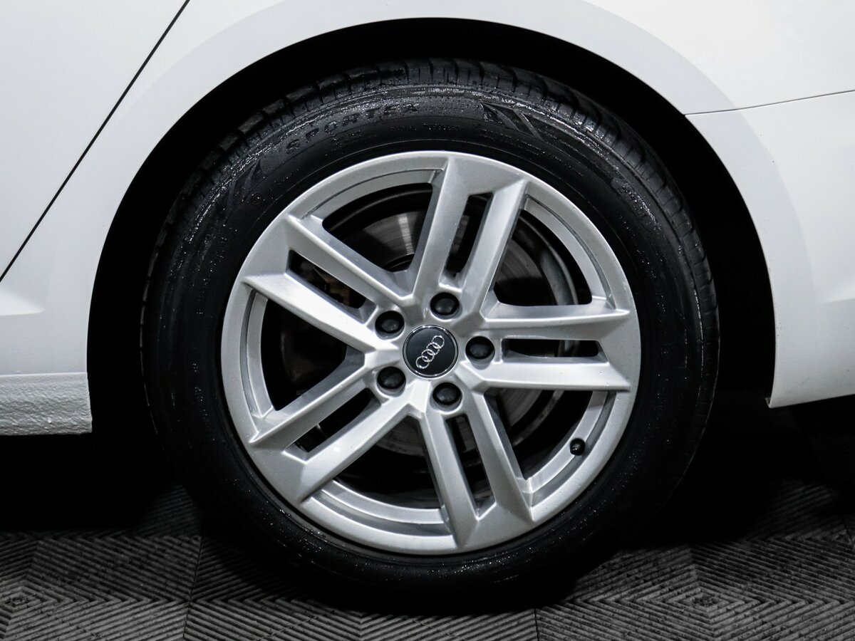 Audi A4 б/у, 2019, Роботизированная. Фото: #14