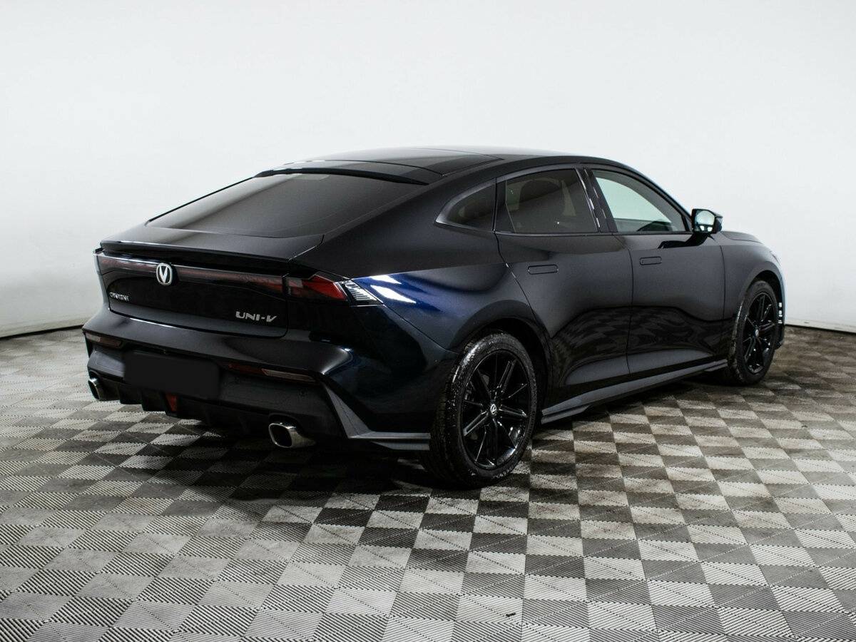 Changan UNI-V б/у, 2022, Роботизированная. Фото: #3