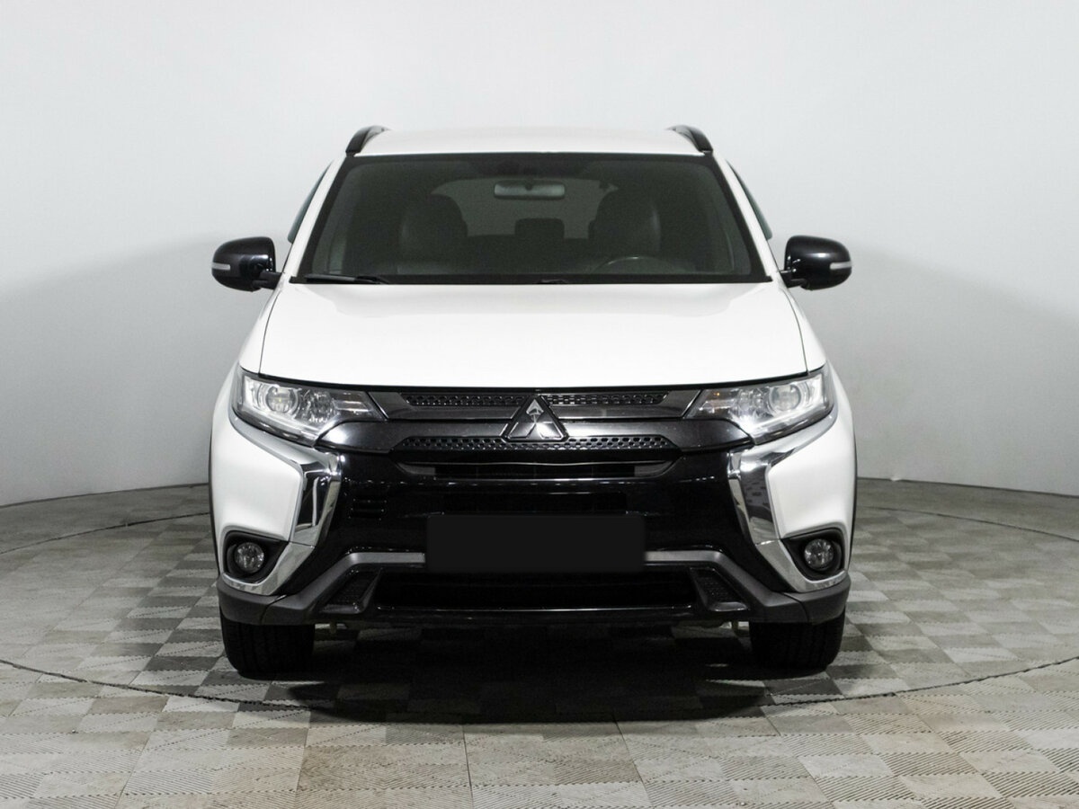 Mitsubishi Outlander б/у, 2021, Вариатор. Фото: #1