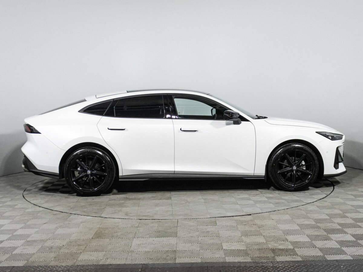 Changan UNI-V б/у, 2023, Роботизированная. Фото: #3