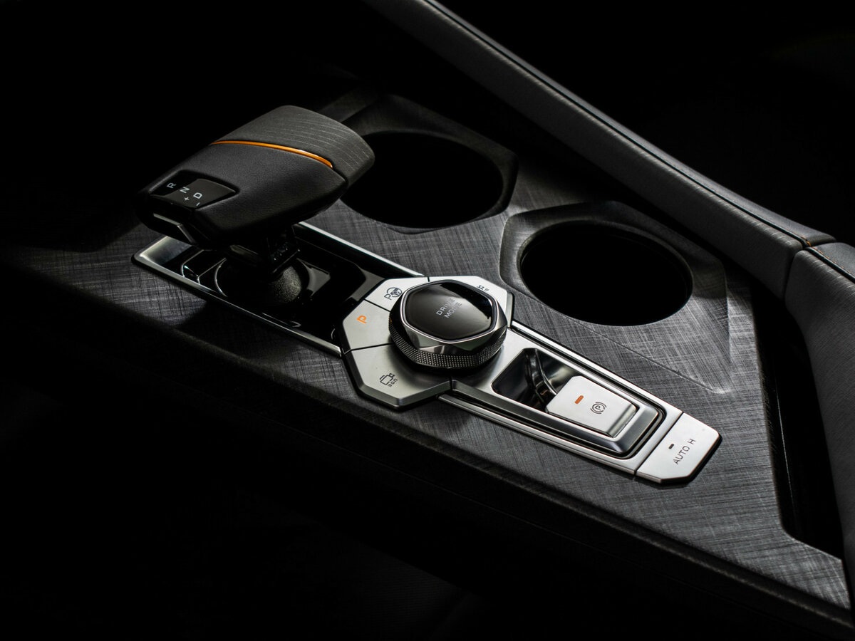 Changan UNI-V б/у, 2023, Роботизированная. Фото: #16