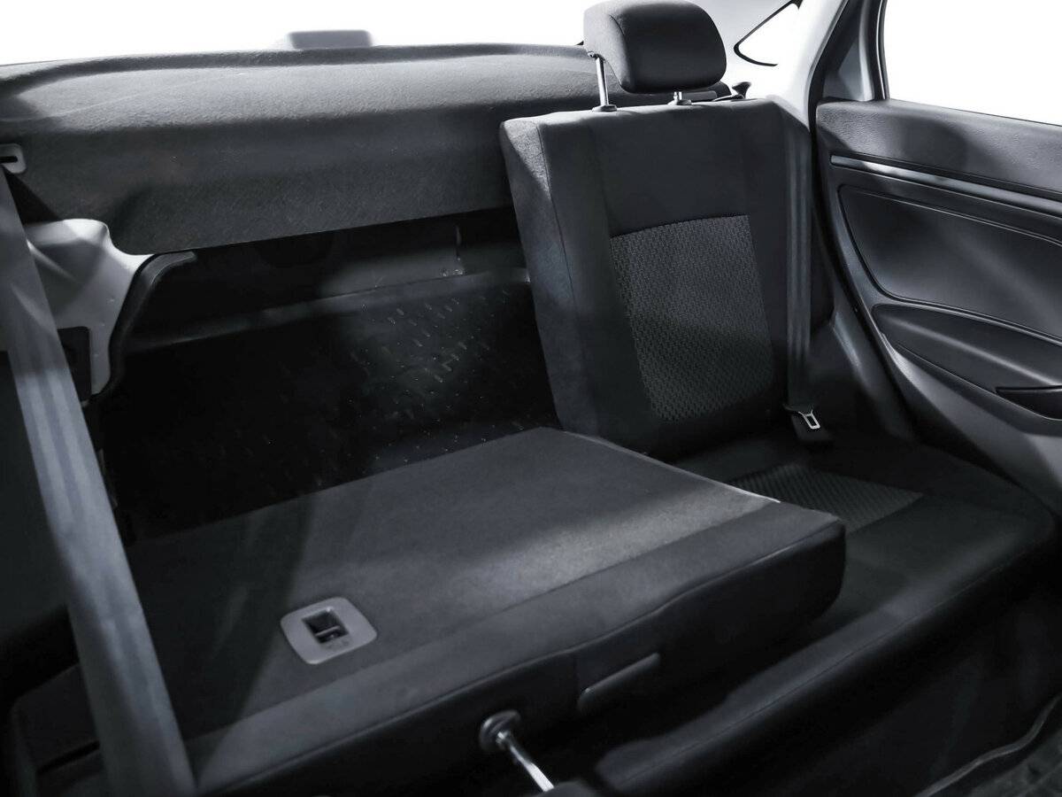 Lada (ВАЗ) Vesta б/у, 2018, Механическая. Фото: #19