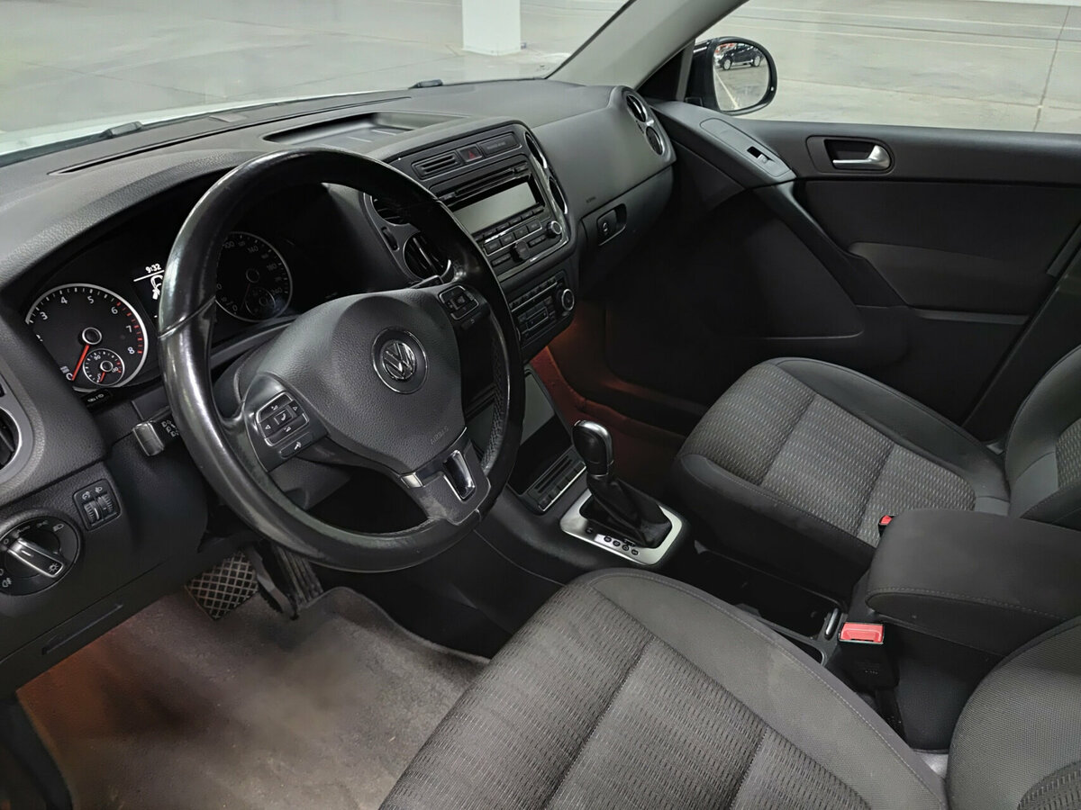 Volkswagen Tiguan б/у, 2015, Роботизированная. Фото: #15