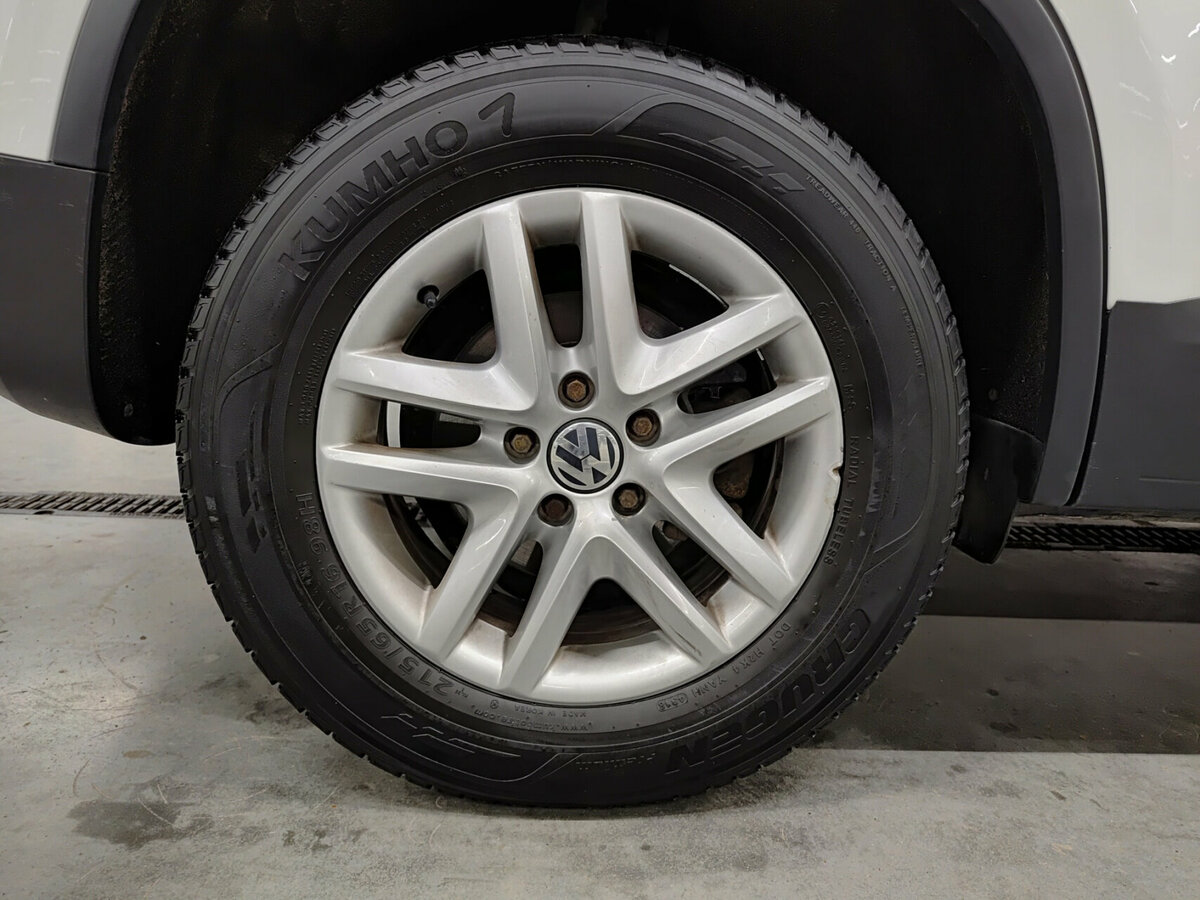 Volkswagen Tiguan б/у, 2015, Роботизированная. Фото: #17