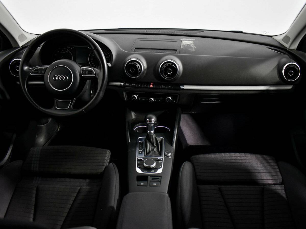 Audi A3 б/у, 2016, Роботизированная. Фото: #10