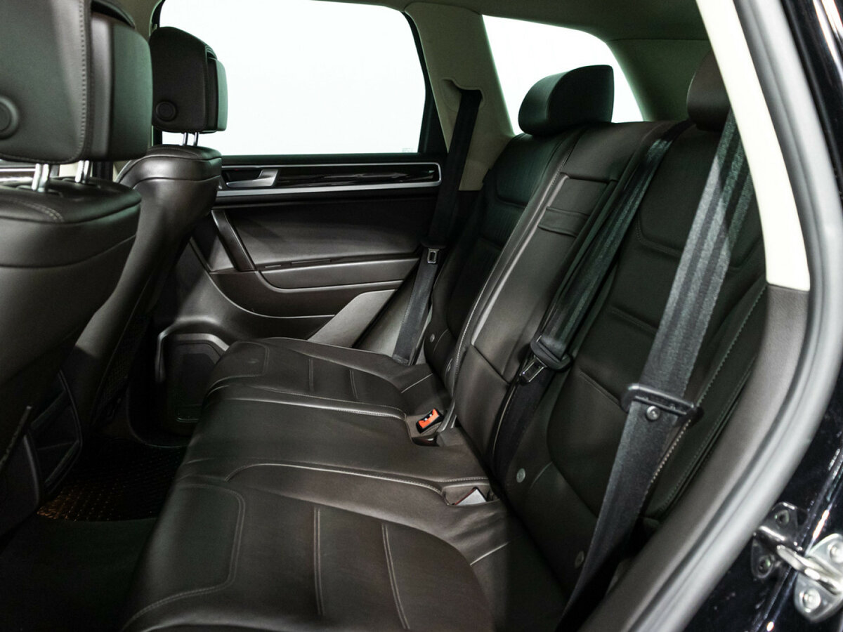 Volkswagen Touareg б/у, 2014, Автоматическая. Фото: #8