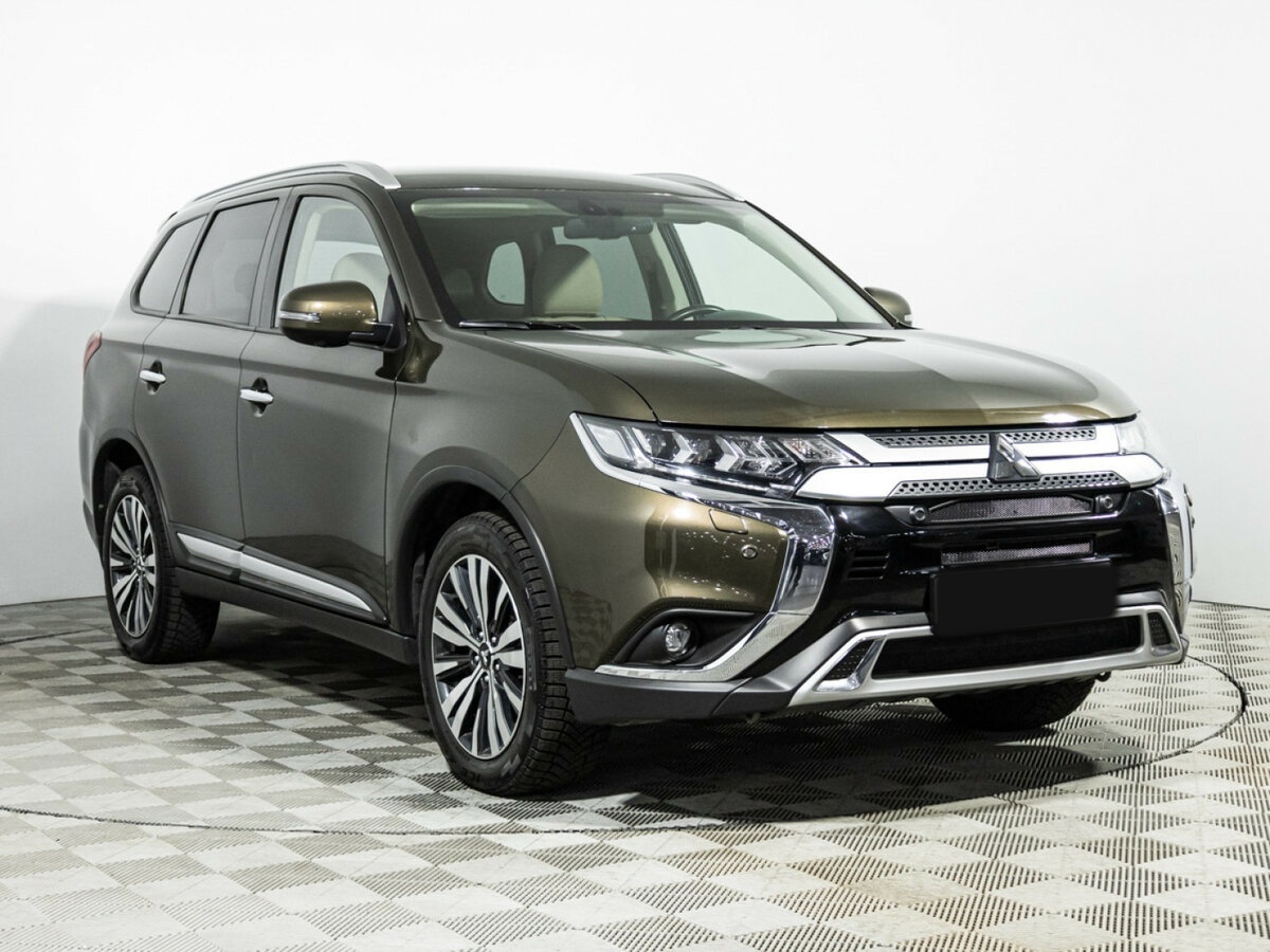 Mitsubishi Outlander б/у, 2020, Вариатор. Фото: #2