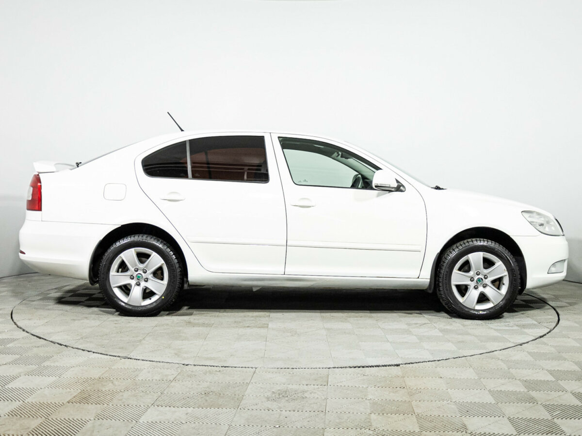 Skoda Octavia б/у, 2012, Автоматическая. Фото: #3