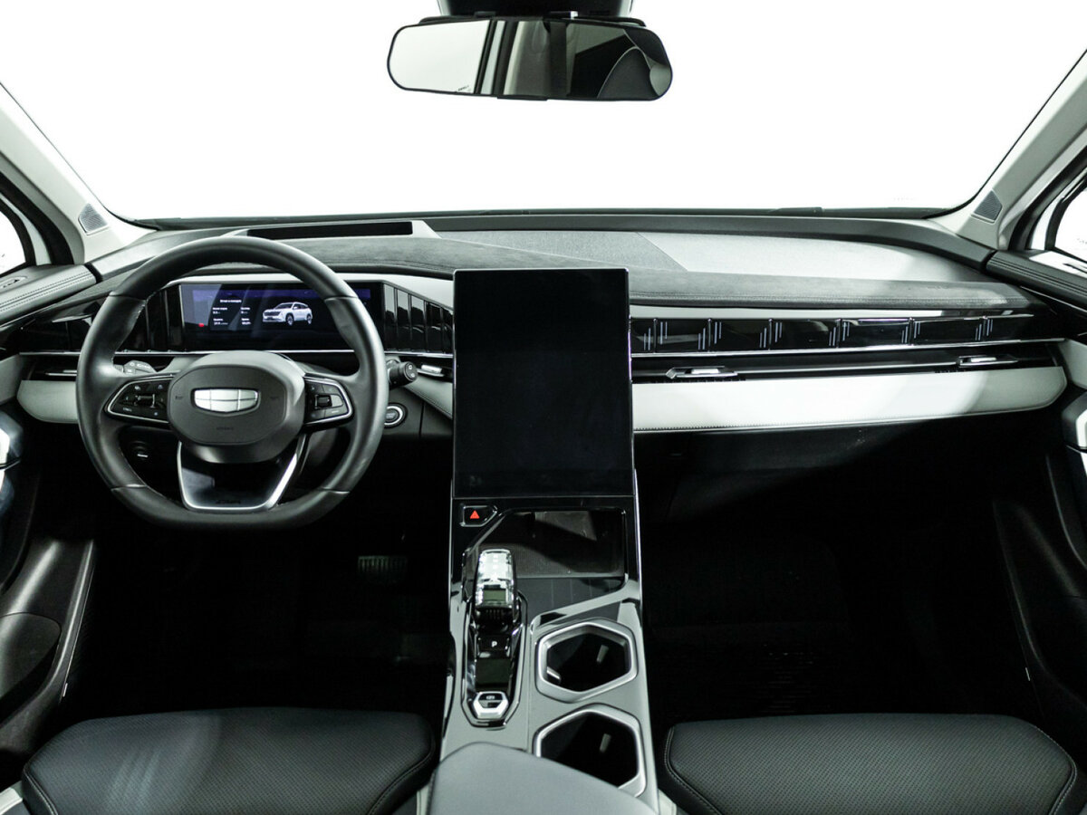 Geely Atlas б/у, 2024, Роботизированная. Фото: #12