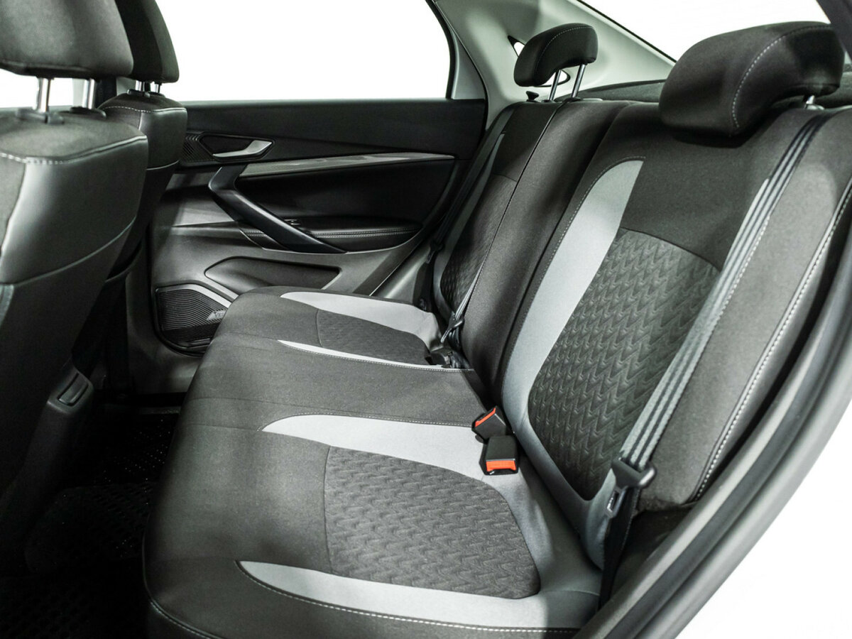 Lada (ВАЗ) Vesta б/у, 2023, Механическая. Фото: #9