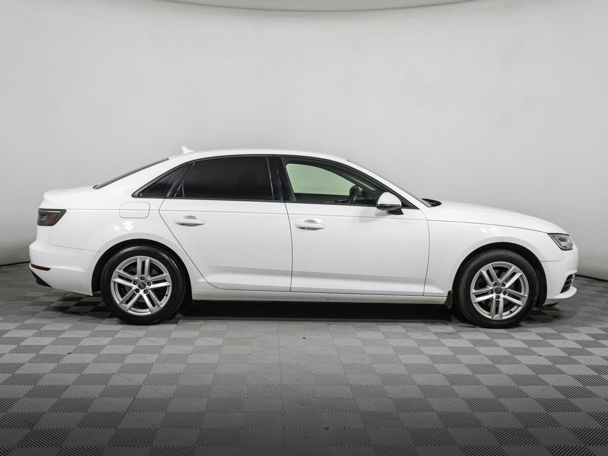 Audi A4 б/у, 2018, Роботизированная. Фото: #3