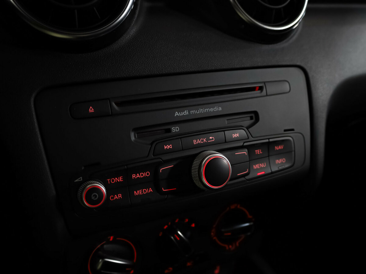 Audi A1 б/у, 2013, Роботизированная. Фото: #15