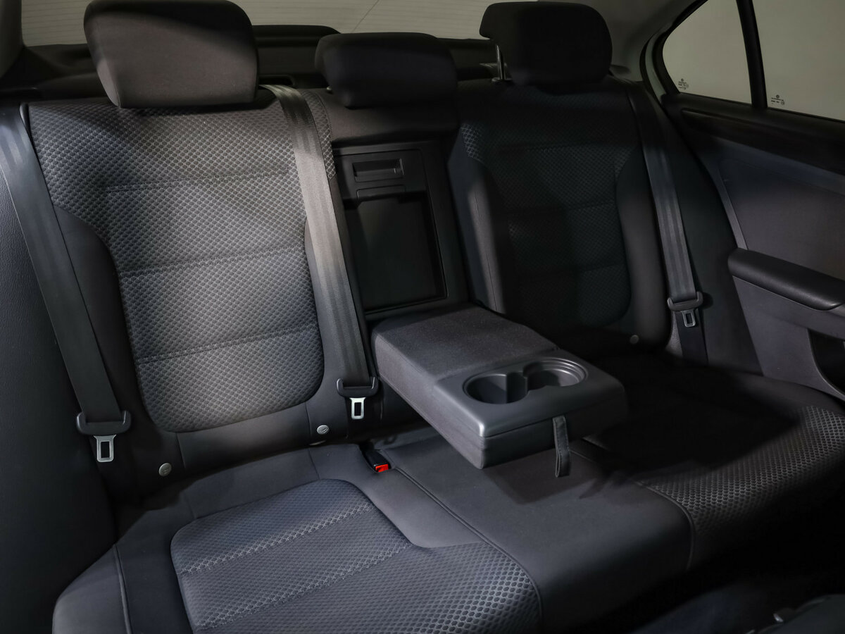 Volkswagen Jetta б/у, 2015, Механическая. Фото: #15