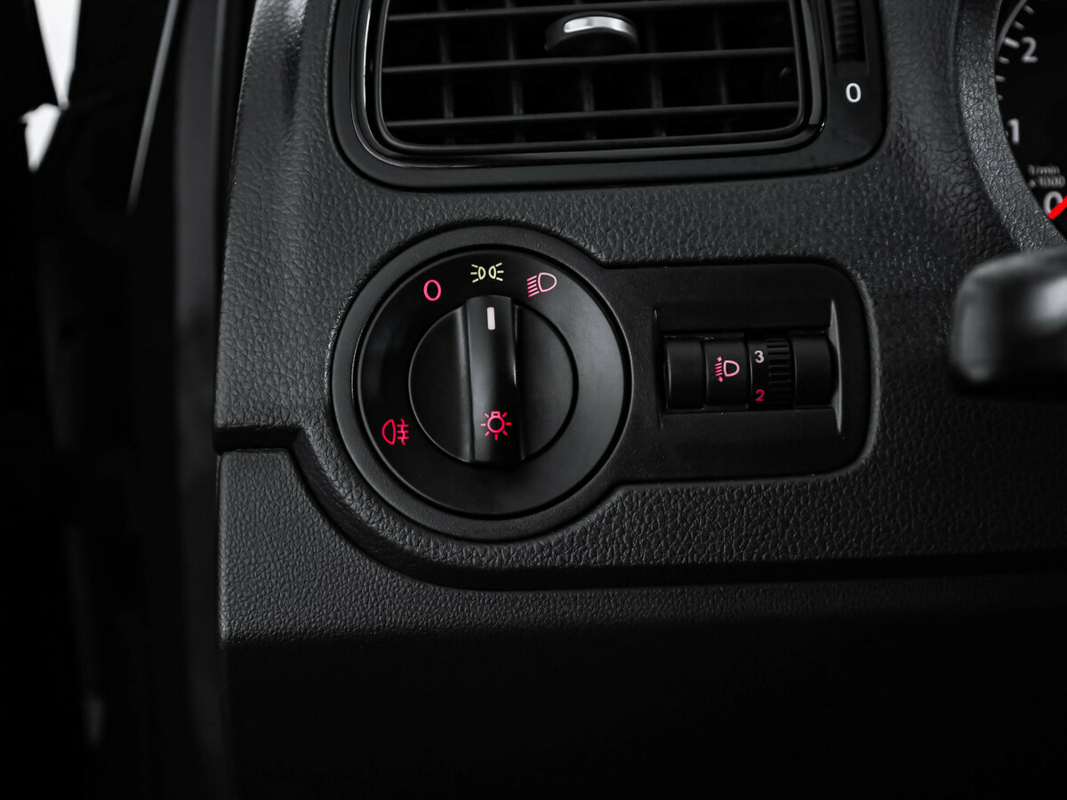 Volkswagen Polo б/у, 2018, Механическая. Фото: #13