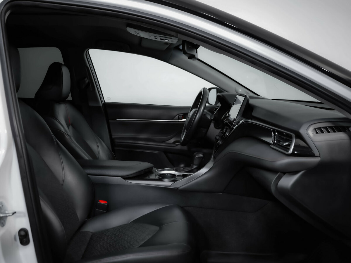 Toyota Camry б/у, 2021, Автоматическая. Фото: #22