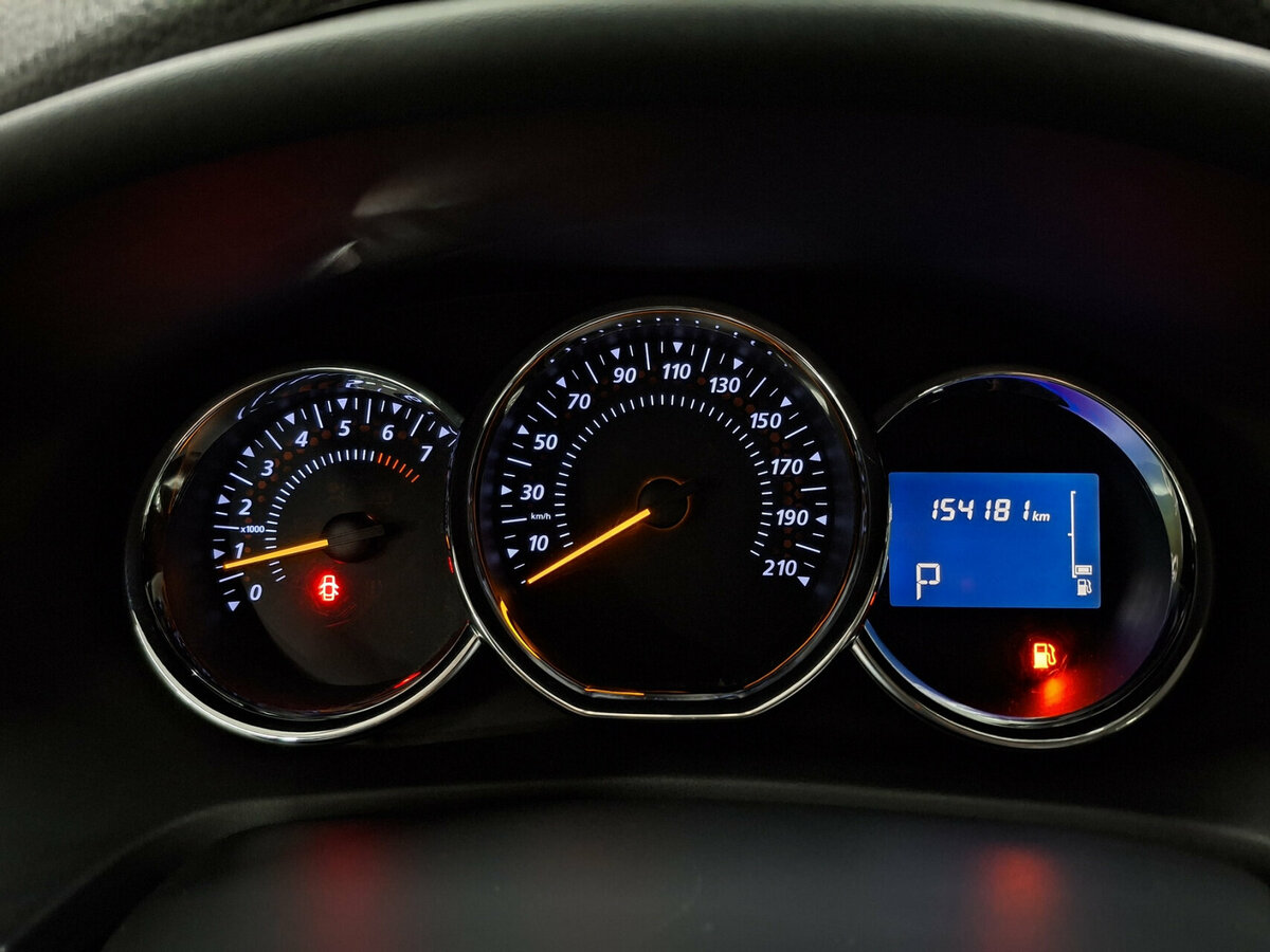 Renault Sandero б/у, 2016, Автоматическая. Фото: #12