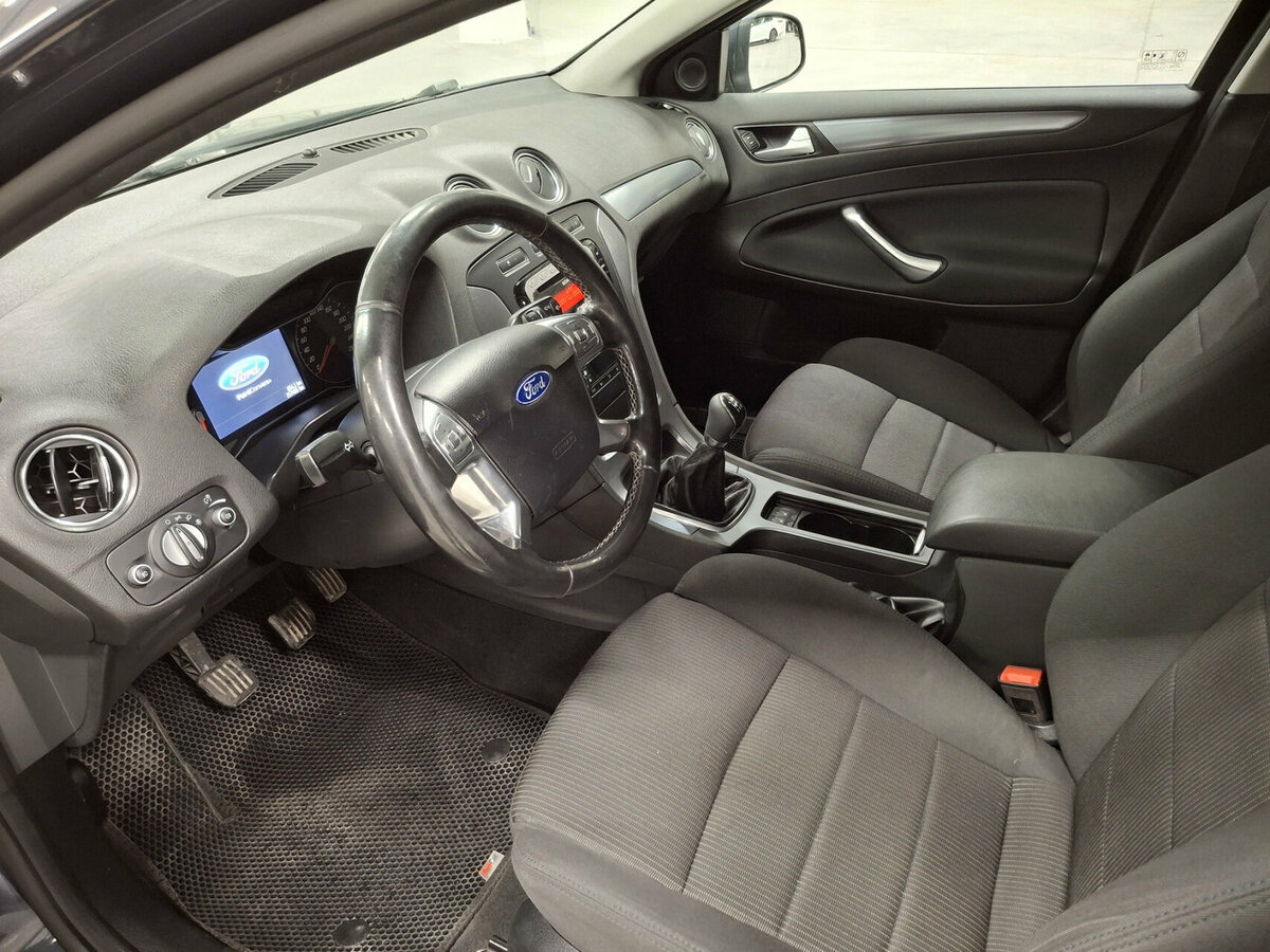 Ford Mondeo б/у, 2013, Механическая. Фото: #13