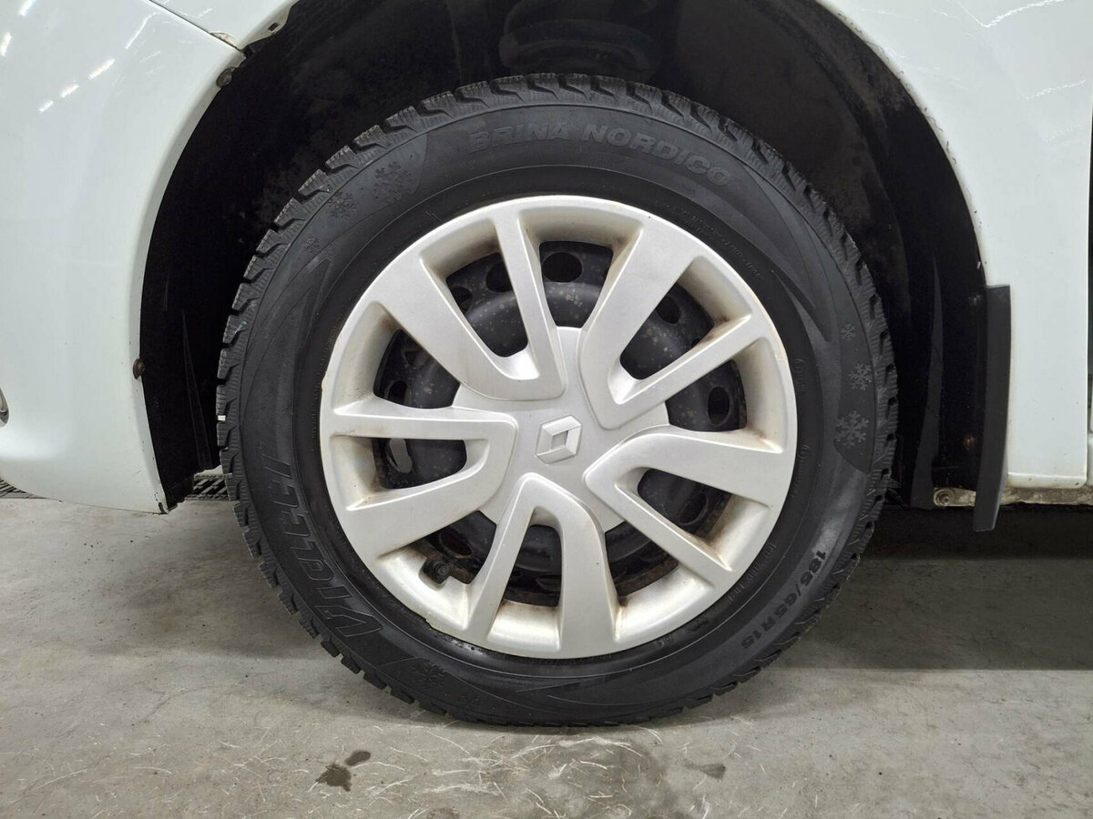 Renault Logan б/у, 2017, Автоматическая. Фото: #17