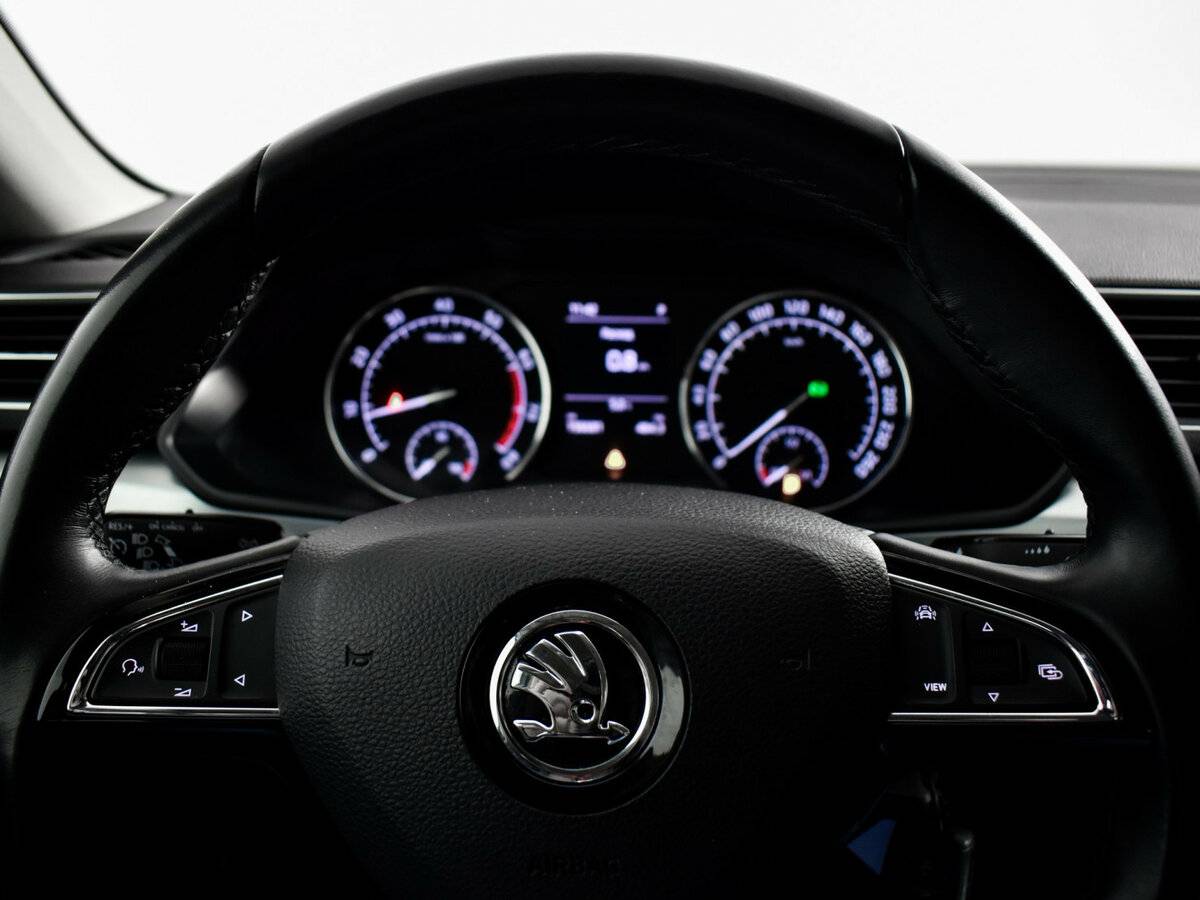 Шкода Суперб б/у, 2018, Роботизированная. Фото: #12