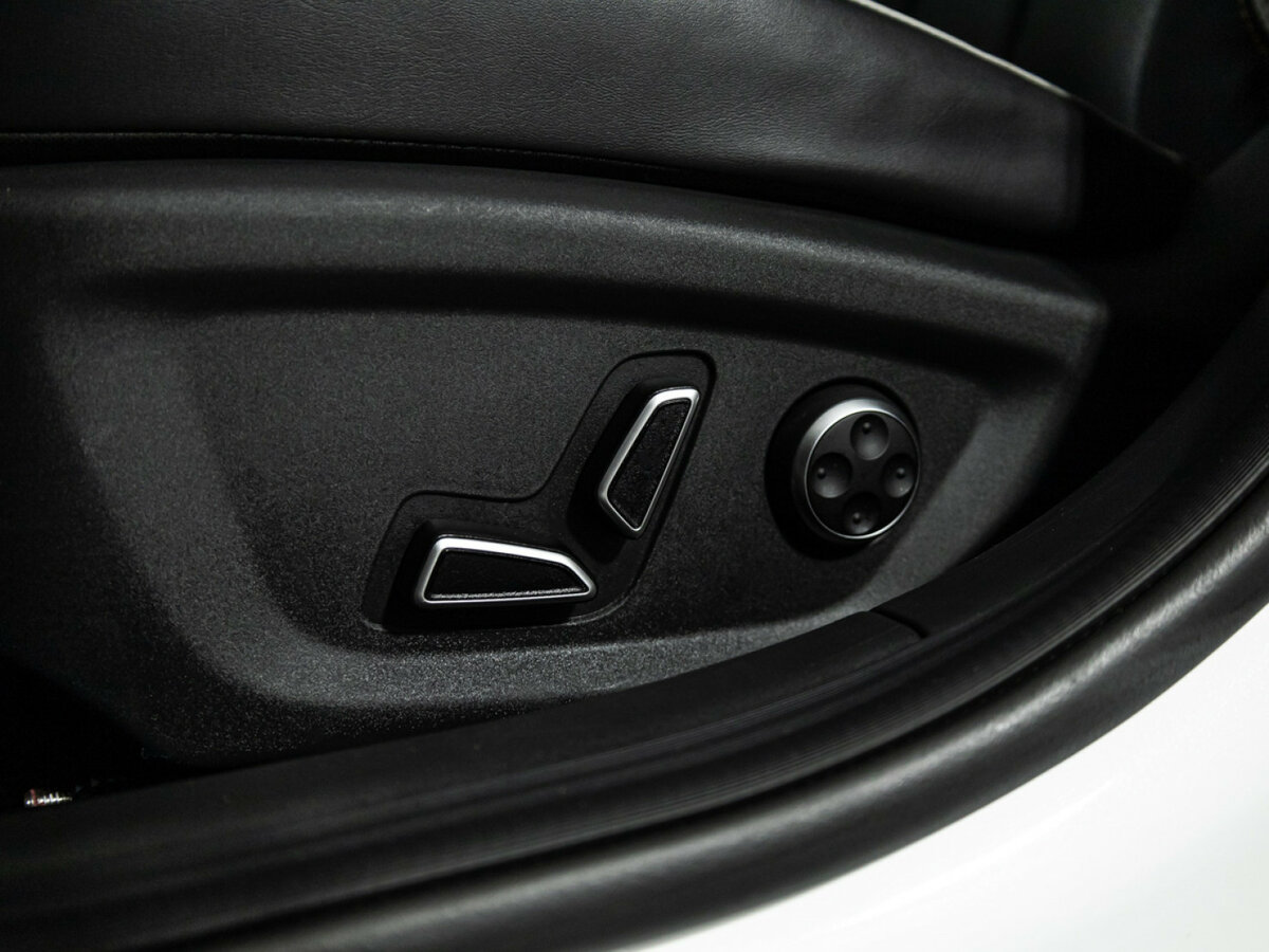 Changan UNI-V б/у, 2024, Роботизированная. Фото: #18