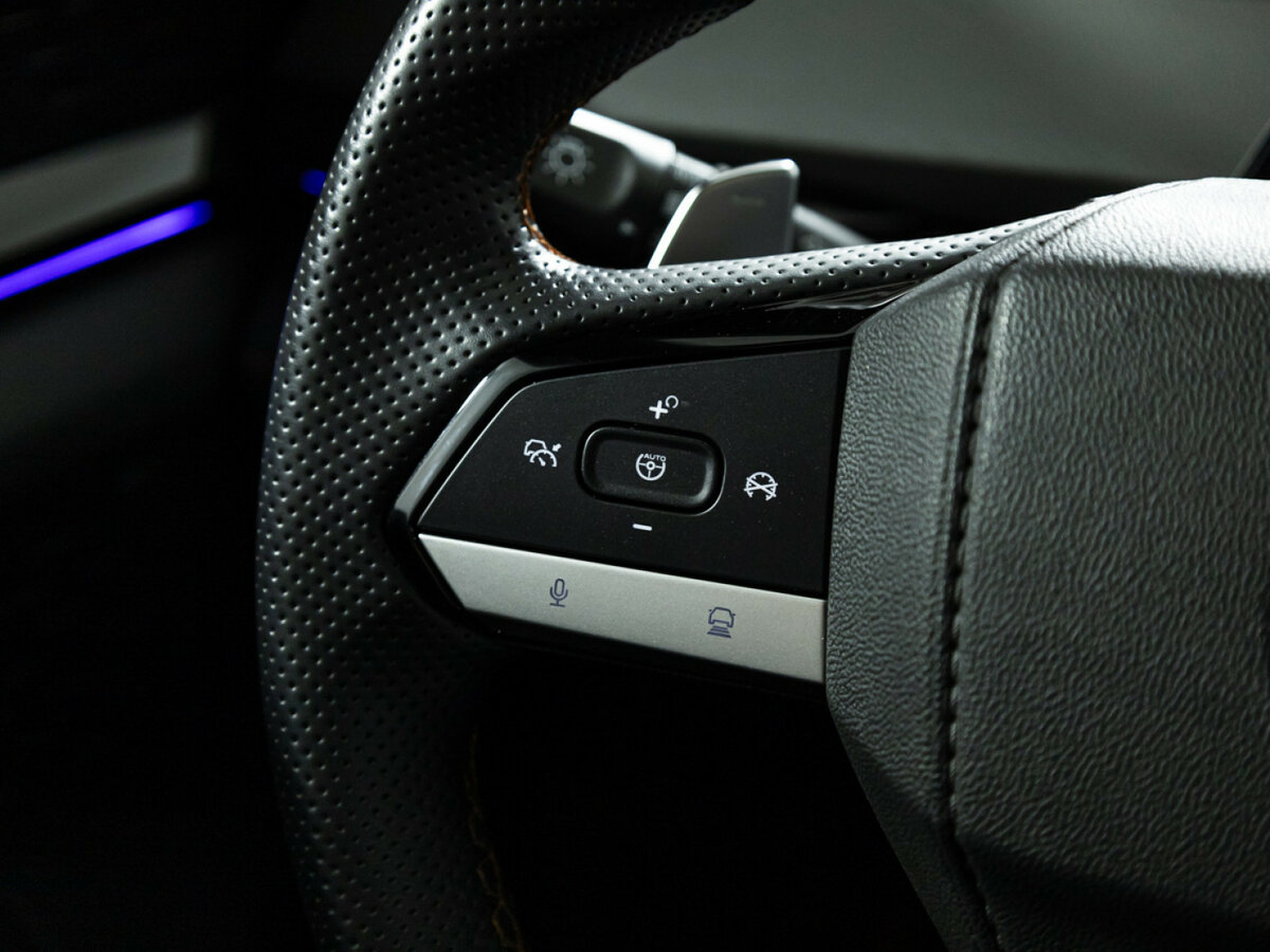 Changan UNI-V б/у, 2024, Роботизированная. Фото: #21