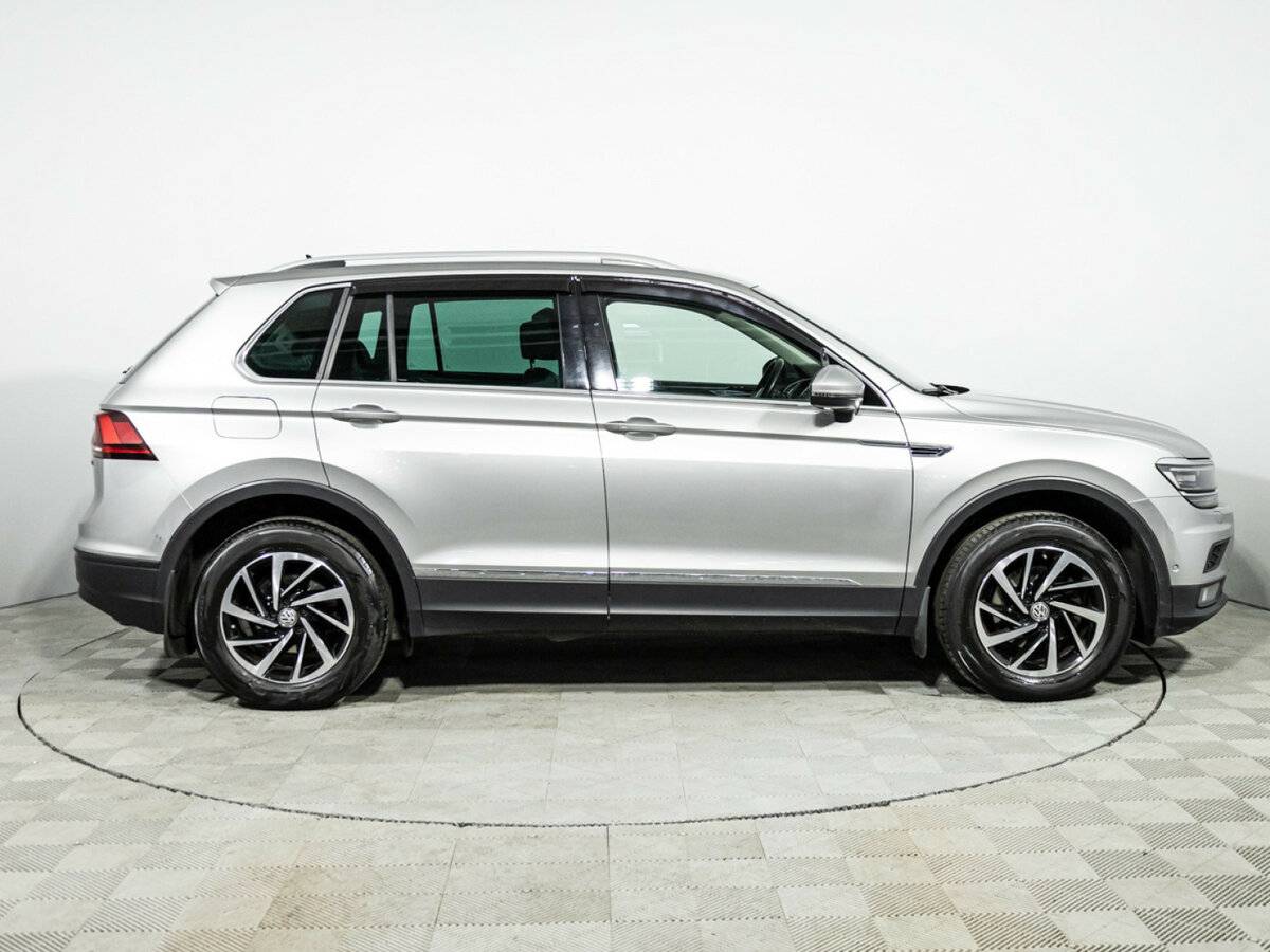 Volkswagen Tiguan б/у, 2018, Роботизированная. Фото: #3