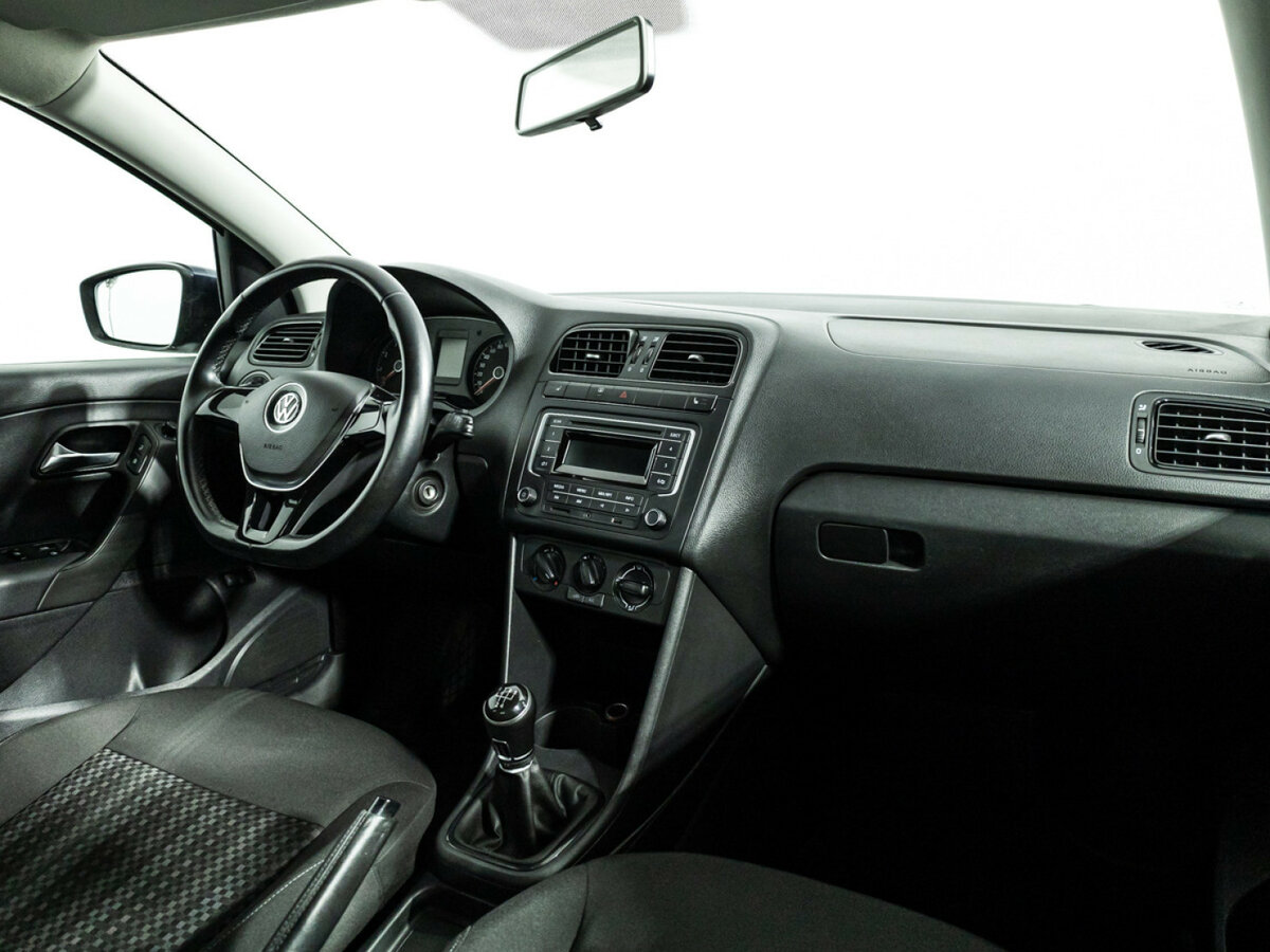 Фольксваген Поло б/у, 2015, Механическая. Фото: #8