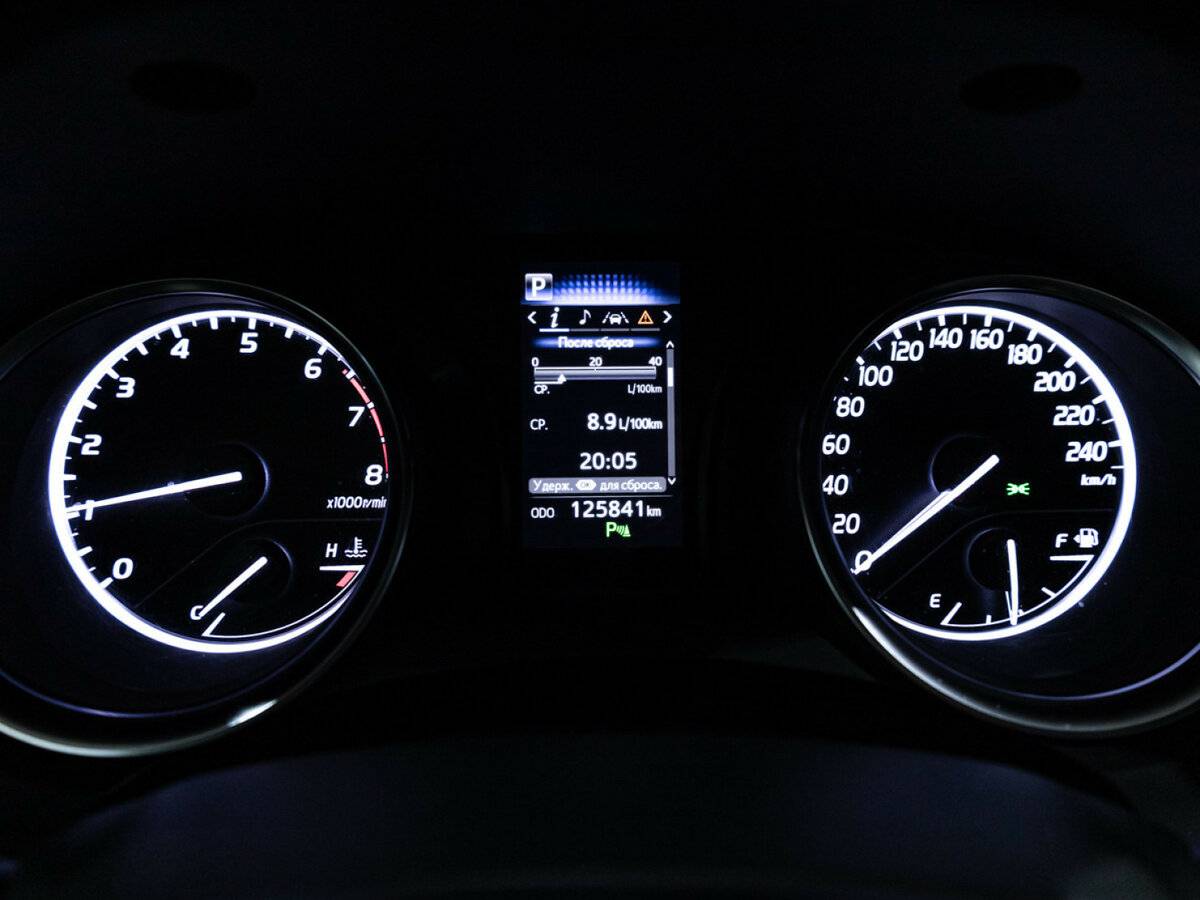 Toyota Camry б/у, 2018, Автоматическая. Фото: #11