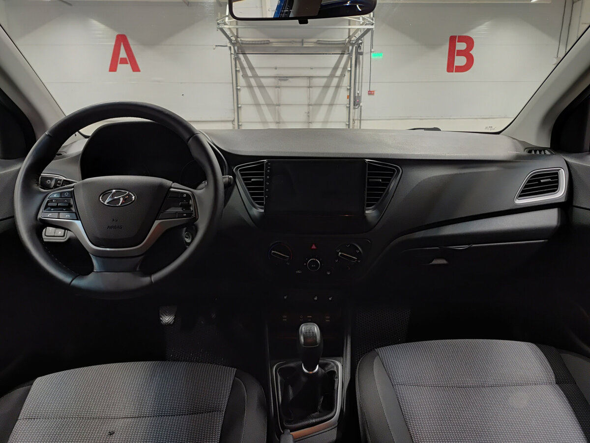 Hyundai Solaris б/у, 2017, Механическая. Фото: #13