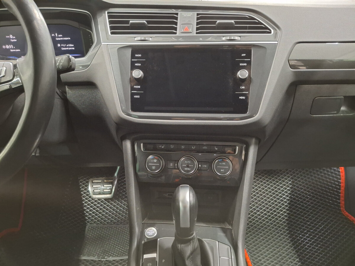 Volkswagen Tiguan б/у, 2020, Роботизированная. Фото: #14