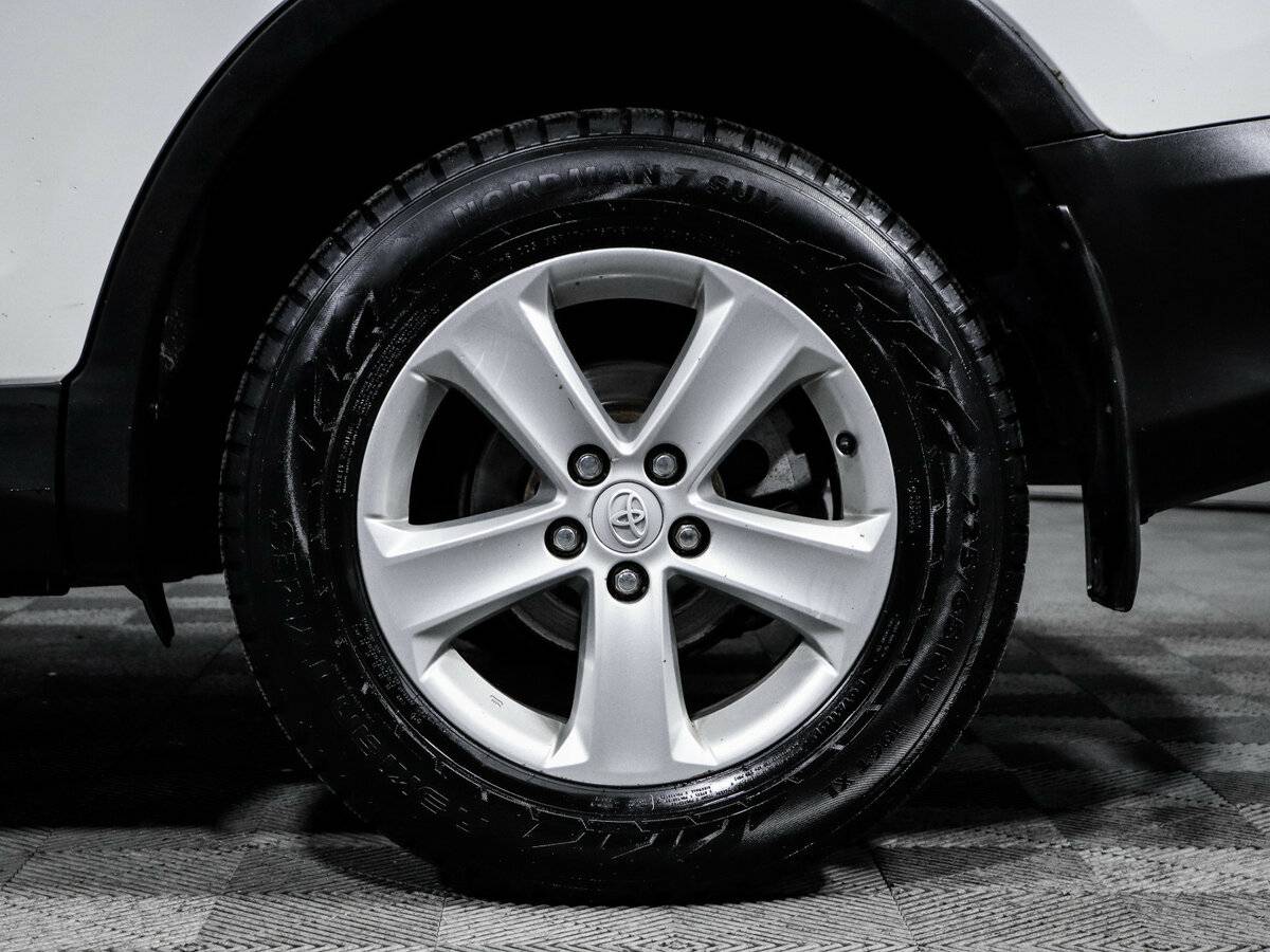 Toyota RAV4 б/у, 2013, Автоматическая. Фото: #14