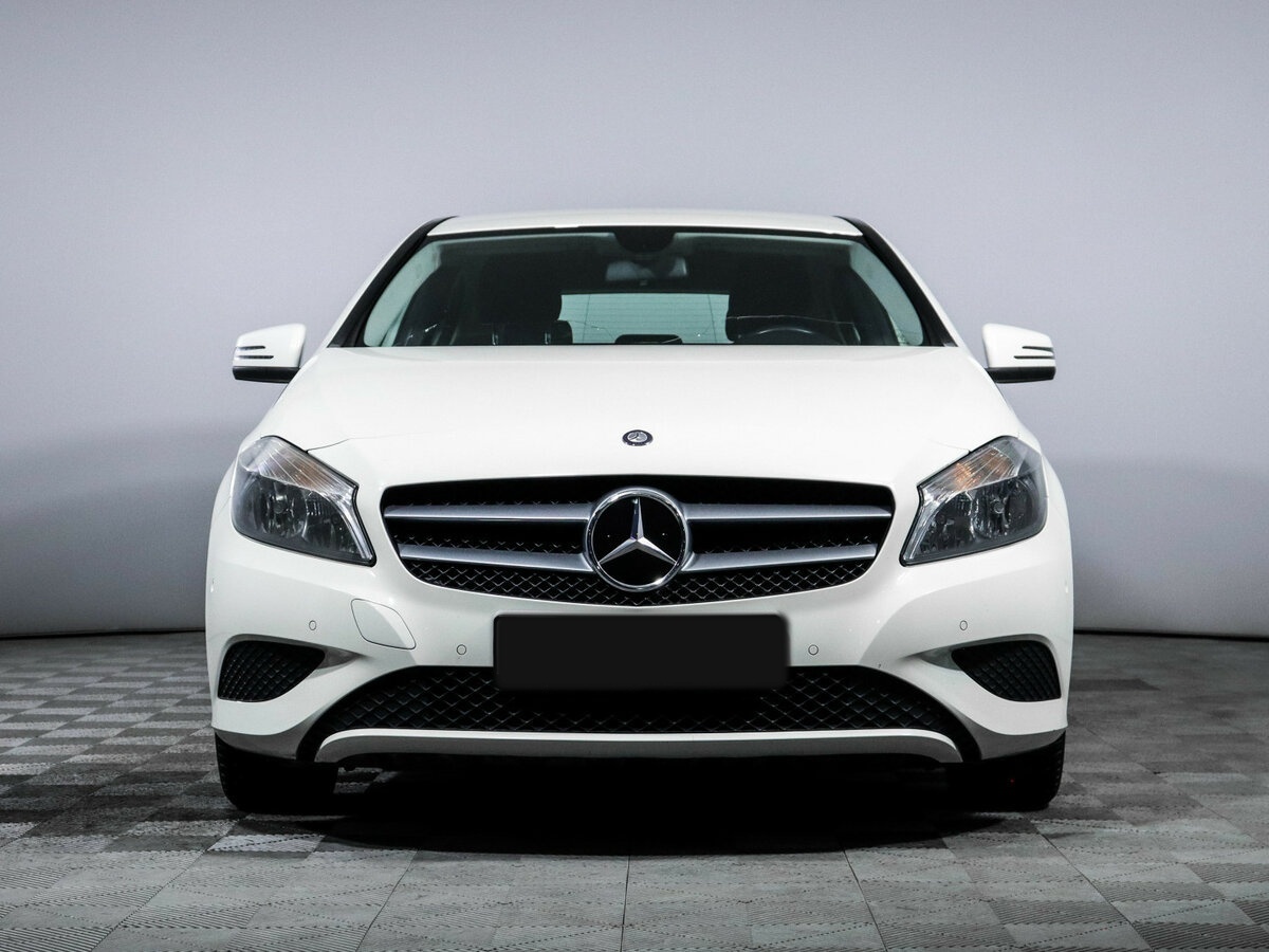 Mercedes-Benz A-Класс б/у, 2014, Роботизированная. Фото: #1