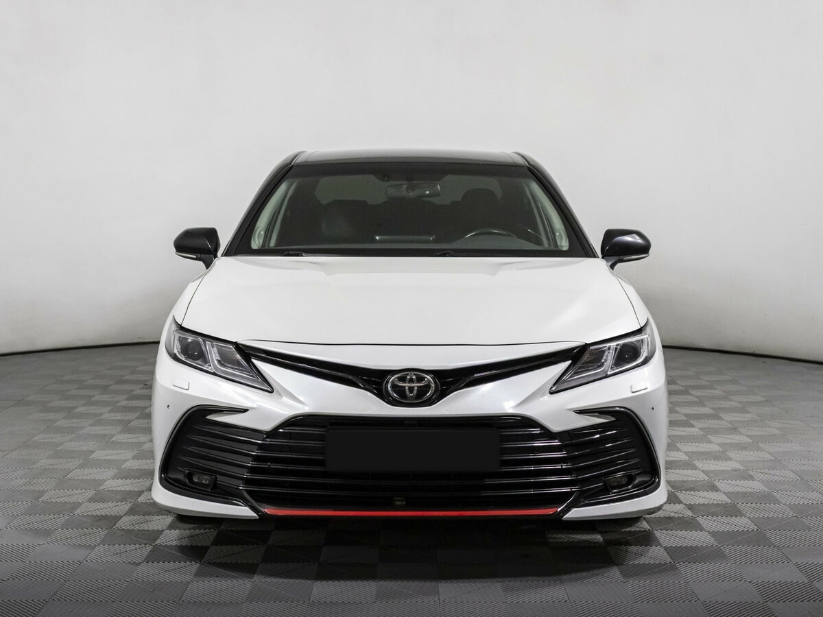 Toyota Camry б/у, 2021, Автоматическая. Фото: #1