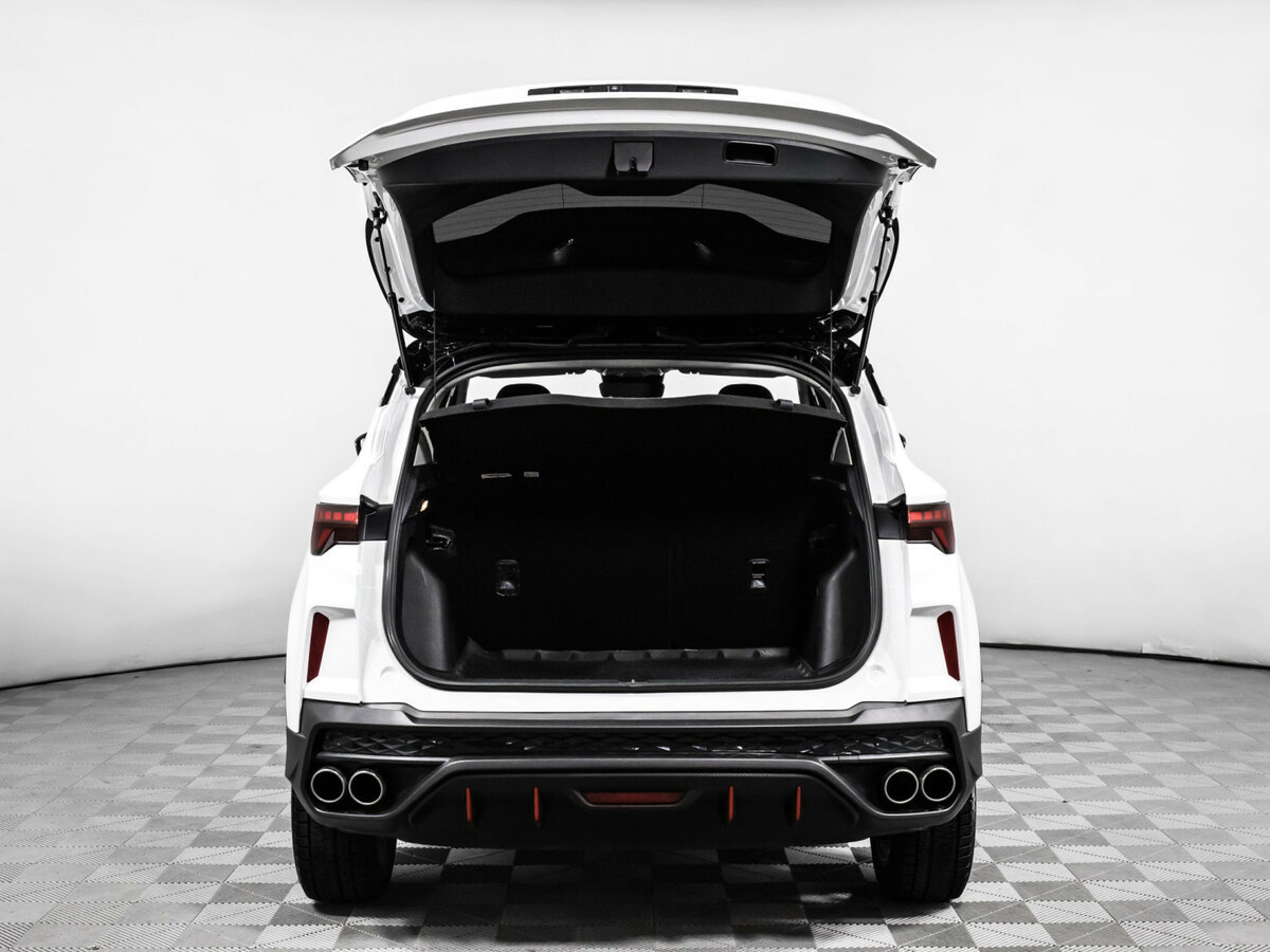 Geely Coolray б/у, 2023, Роботизированная. Фото: #11