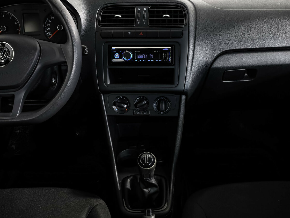 Volkswagen Polo б/у, 2018, Механическая. Фото: #9
