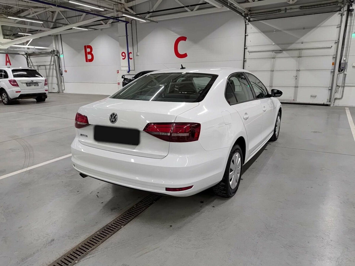 Volkswagen Jetta б/у, 2016, Механическая. Фото: #4