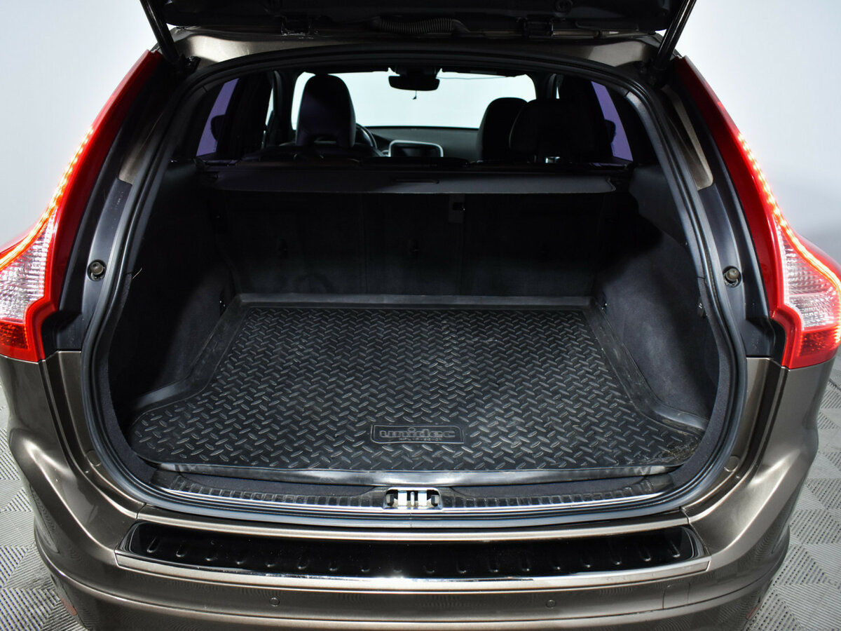 Вольво ИксЦ60 б/у, 2017, Автоматическая. Фото: #17