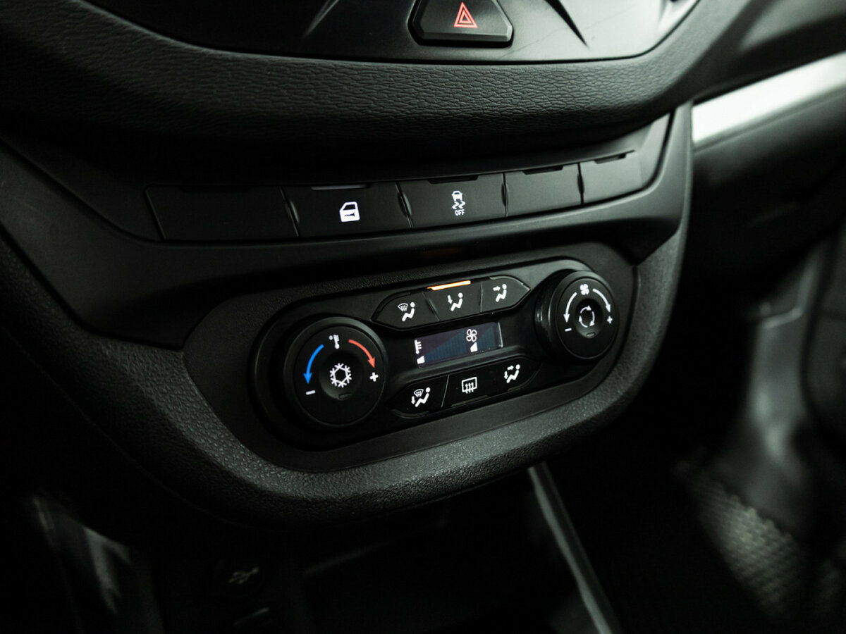 Lada (ВАЗ) Vesta б/у, 2020, Механическая. Фото: #15