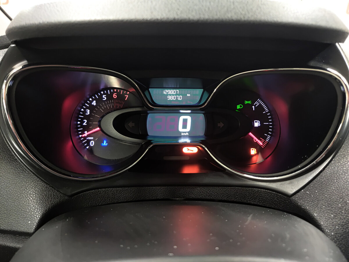 Renault Kaptur б/у, 2018, Механическая. Фото: #11