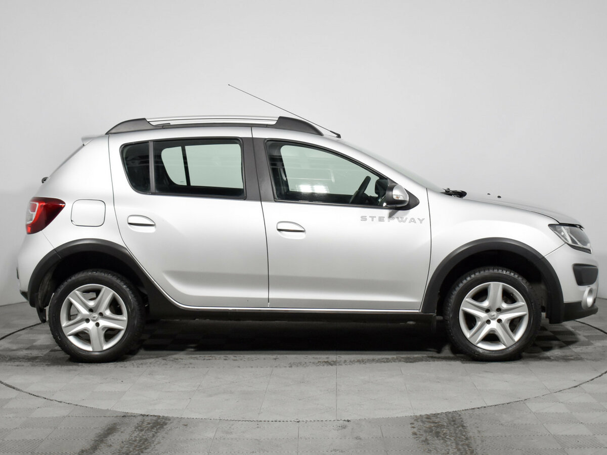 Renault Sandero б/у, 2016, Механическая. Фото: #3