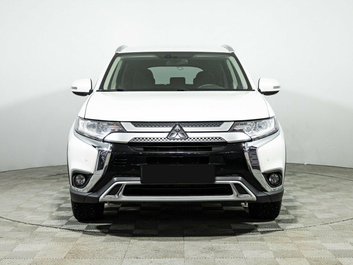Mitsubishi Outlander б/у, 2018, Вариатор. Фото: #1