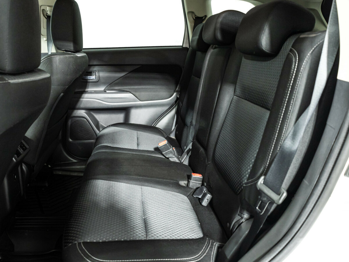 Mitsubishi Outlander б/у, 2018, Вариатор. Фото: #7