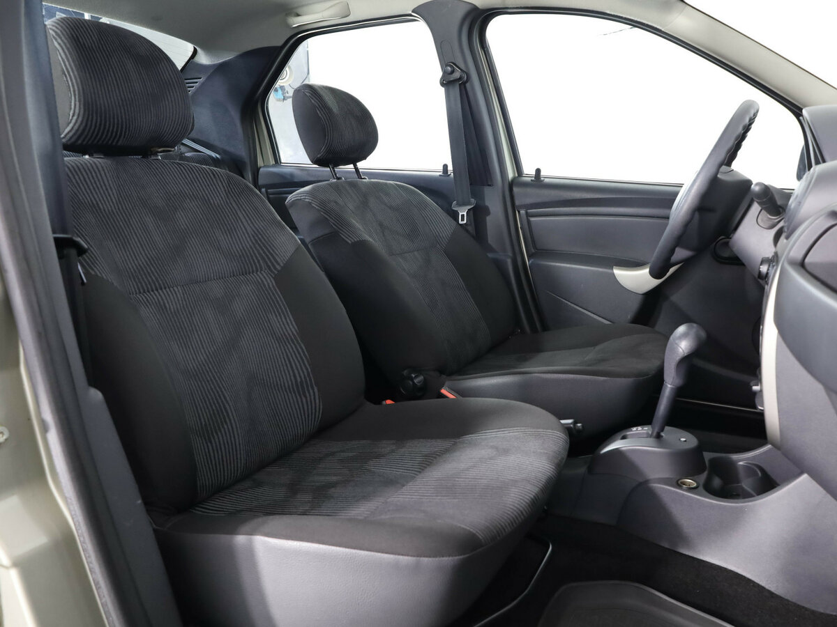 Renault Logan б/у, 2015, Автоматическая. Фото: #15