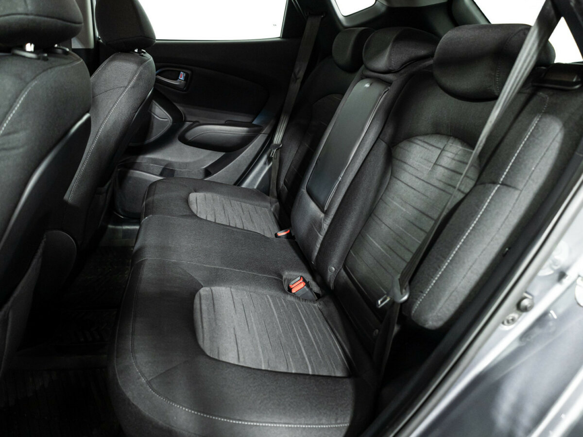 Hyundai ix35 б/у, 2014, Автоматическая. Фото: #9