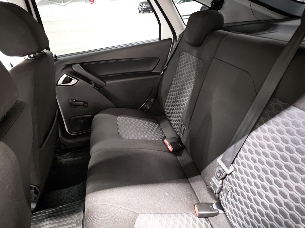 Lada (ВАЗ) Granta б/у, 2023, Механическая. Фото: #11